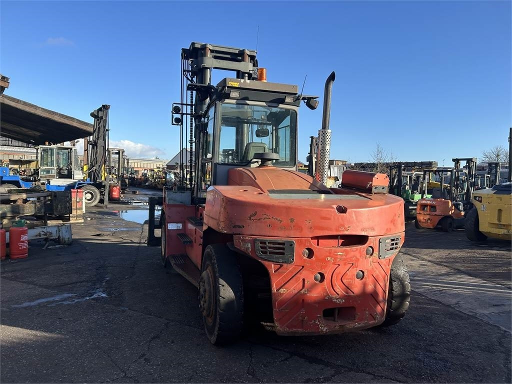 Kalmar DCE150-12 - Dieselstapler: das Bild 5 Kalmar DCE150-12 - Dieselstapler: das Bild 5