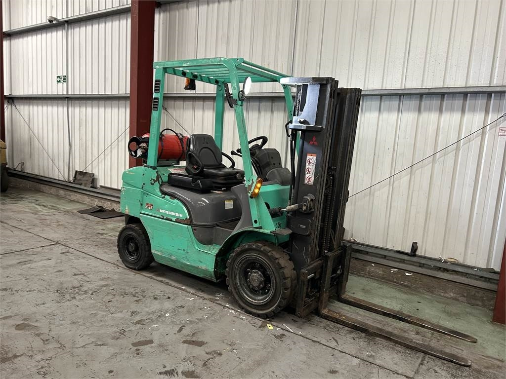 Mitsubishi FG25NT - Treibgasstapler: das Bild 4 Mitsubishi FG25NT - Treibgasstapler: das Bild 4