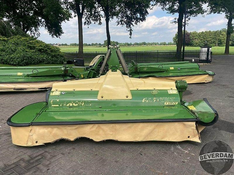 Krone Easy Cut B 1000 CV - EC F 320 CV - Mähwerk: das Bild 2 Krone Easy Cut B 1000 CV - EC F 320 CV - Mähwerk: das Bild 2