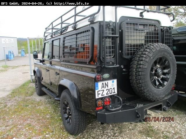 Defender 110 Td4 Land Rover Defender 110 TD4 - PKW: das Bild 2 Defender 110 Td4 Land Rover Defender 110 TD4 - PKW: das Bild 2