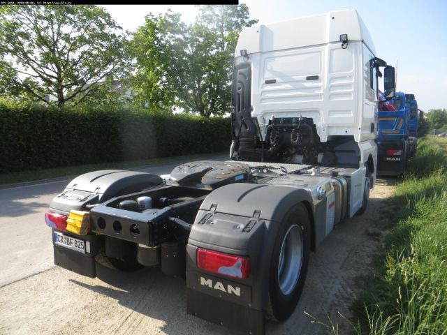 MAN TGX 18.460 4x2 LLS Kipphydraulik, Kompressor - Sattelzugmaschine: das Bild 2 MAN TGX 18.460 4x2 LLS Kipphydraulik, Kompressor - Sattelzugmaschine: das Bild 2