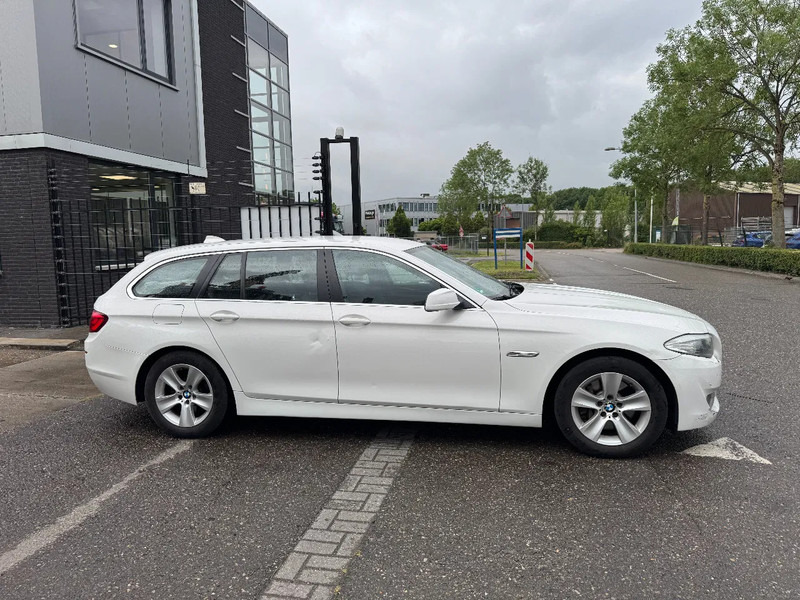 BMW 5 Serie 525D AUTOMATIC NAVI STATION - PKW: das Bild 4 BMW 5 Serie 525D AUTOMATIC NAVI STATION - PKW: das Bild 4