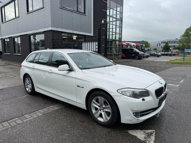 BMW 5 Serie 525D AUTOMATIC NAVI STATION - PKW: das Bild 3 BMW 5 Serie 525D AUTOMATIC NAVI STATION - PKW: das Bild 3