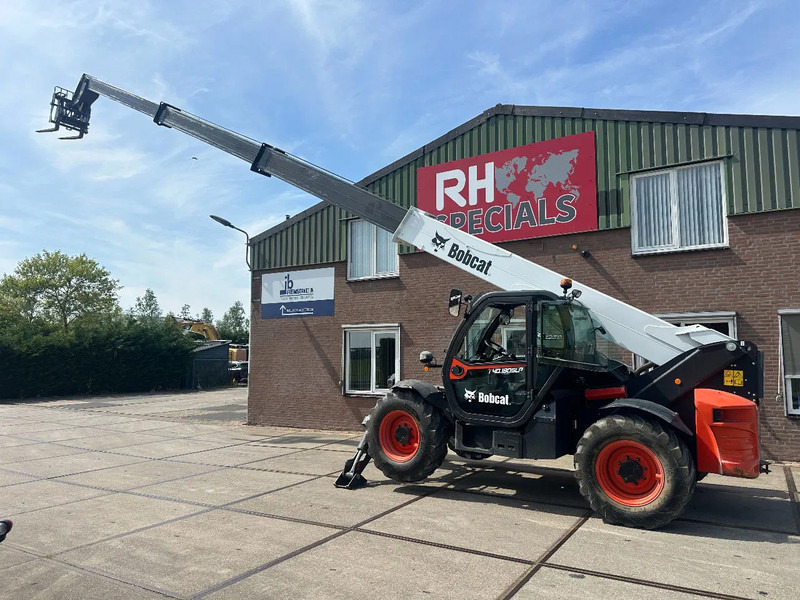 Bobcat T40.180 SLPB 31,CE, 3102 HOURS, 18 M , 4000KG 1200MM FORKS AIR CONDITIONER - Teleskoplader: das Bild 1 Bobcat T40.180 SLPB 31,CE, 3102 HOURS, 18 M , 4000KG 1200MM FORKS AIR CONDITIONER - Teleskoplader: das Bild 1