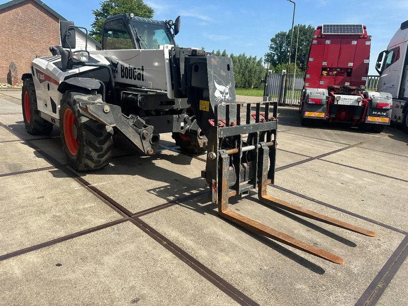 Bobcat T40.180 SLPB 31,CE, 3102 HOURS, 18 M , 4000KG 1200MM FORKS AIR CONDITIONER - Teleskoplader: das Bild 4 Bobcat T40.180 SLPB 31,CE, 3102 HOURS, 18 M , 4000KG 1200MM FORKS AIR CONDITIONER - Teleskoplader: das Bild 4