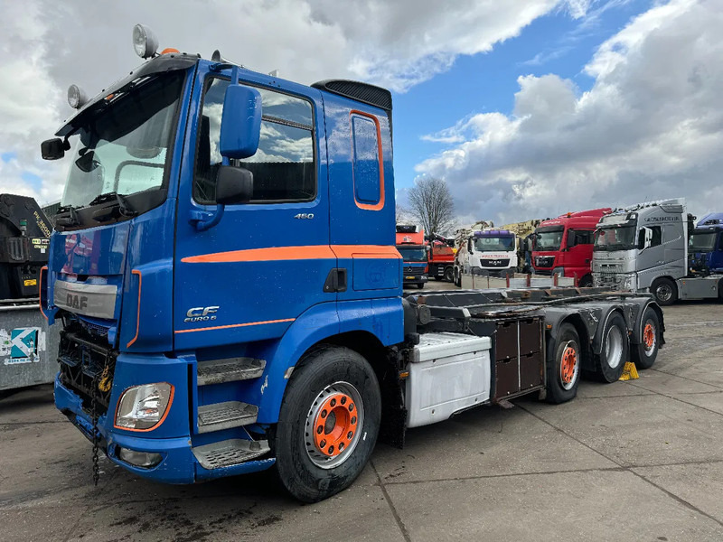 DAF CF 460 8X2 ONLY VISUAL DAMAGED // ENGINE IS RUNNING - Seil Abrollkipper: das Bild 1 DAF CF 460 8X2 ONLY VISUAL DAMAGED // ENGINE IS RUNNING - Seil Abrollkipper: das Bild 1