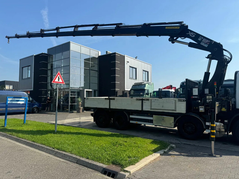 Pritsche LKW, Autokran DAF CF 85.360 8x2 + HIAB 422E8 REMOTE CONTROLE: das Bild 17
