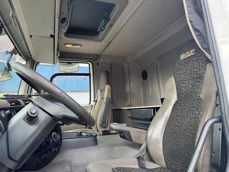 Pritsche LKW, Autokran DAF CF 85.410 8X2 EURO 5 PALFINGER PK60002 + FLY JIB + REMOTE + TWISTLOCKS: das Bild 20