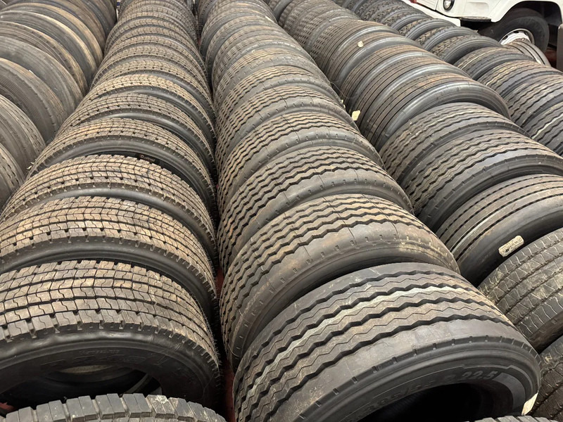 Diversen COVERBANDEN *315/60R22.5 / 385/55R22.5 / 385/65R22.5 TYRES - Reifen für LKW: das Bild 3 Diversen COVERBANDEN *315/60R22.5 / 385/55R22.5 / 385/65R22.5 TYRES - Reifen für LKW: das Bild 3