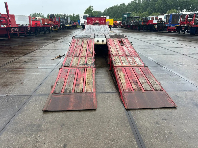 Diversen LAST AXLE STEERING, REMOTE CONTROLE, DOUBLE HYDRAULIC RAMPS - Tieflader Auflieger: das Bild 4 Diversen LAST AXLE STEERING, REMOTE CONTROLE, DOUBLE HYDRAULIC RAMPS - Tieflader Auflieger: das Bild 4