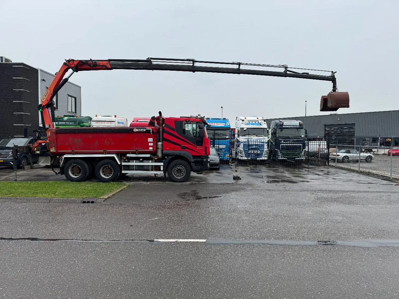 Iveco Trakker 500 6X4 EURO 6 KIPPER + PALFINGER PK18002 FULL STEEL - Kipper, Autokran: das Bild 4 Iveco Trakker 500 6X4 EURO 6 KIPPER + PALFINGER PK18002 FULL STEEL - Kipper, Autokran: das Bild 4