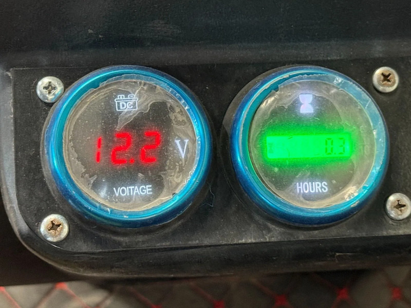 JPC HT12 - NEW AND UNUSED! - Minibagger: das Bild 5 JPC HT12 - NEW AND UNUSED! - Minibagger: das Bild 5