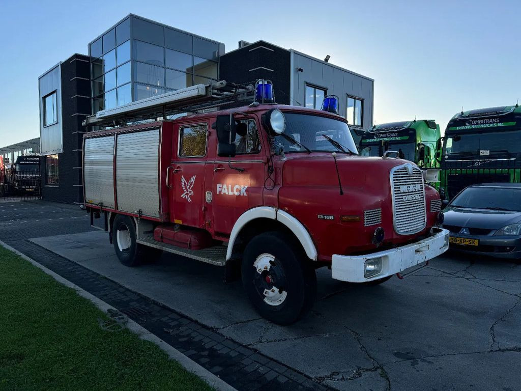 MAN 13 4X2 FIRE TRUCK - Feuerwehrfahrzeug: das Bild 3 MAN 13 4X2 FIRE TRUCK - Feuerwehrfahrzeug: das Bild 3