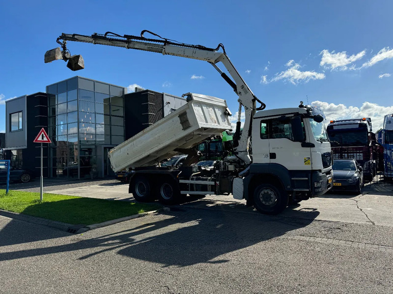 MAN TGS 26.400 6X4 HIAB 166D + REMOTE CONTROL + 2 WAYS KIPPER TÜV TILL 07-2025 - Kipper, Autokran: das Bild 2 MAN TGS 26.400 6X4 HIAB 166D + REMOTE CONTROL + 2 WAYS KIPPER TÜV TILL 07-2025 - Kipper, Autokran: das Bild 2