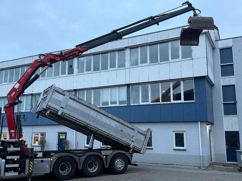 MAN TGS 35.480 8X4 + HMF 2420-K3 REMOTE + TIPPER - Kipper, Autokran: das Bild 3 MAN TGS 35.480 8X4 + HMF 2420-K3 REMOTE + TIPPER - Kipper, Autokran: das Bild 3