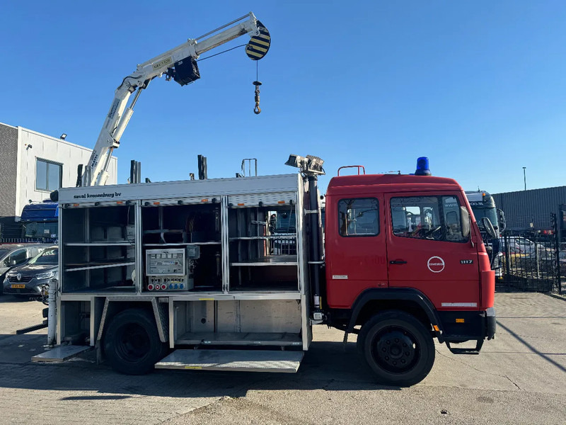 Mercedes-Benz 1117 4X2 FIRE TRUCK HIAB 050A ONLY 105787 KM - Feuerwehrfahrzeug: das Bild 3 Mercedes-Benz 1117 4X2 FIRE TRUCK HIAB 050A ONLY 105787 KM - Feuerwehrfahrzeug: das Bild 3