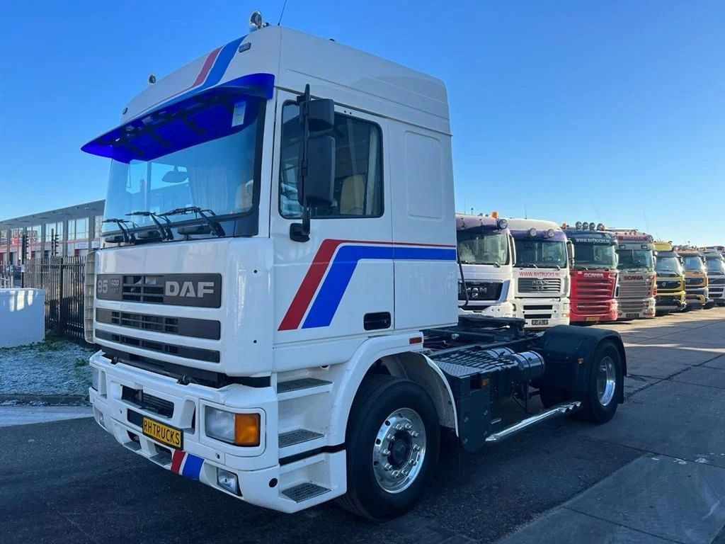 DAF 95.400 4X2 RESTORED/RESTAURIERT/GERESTAUREERD - Sattelzugmaschine: das Bild 3 DAF 95.400 4X2 RESTORED/RESTAURIERT/GERESTAUREERD - Sattelzugmaschine: das Bild 3