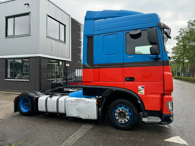 DAF XF 440 4X2 EURO 6 MEGA LOW DECK - Sattelzugmaschine: das Bild 4 DAF XF 440 4X2 EURO 6 MEGA LOW DECK - Sattelzugmaschine: das Bild 4
