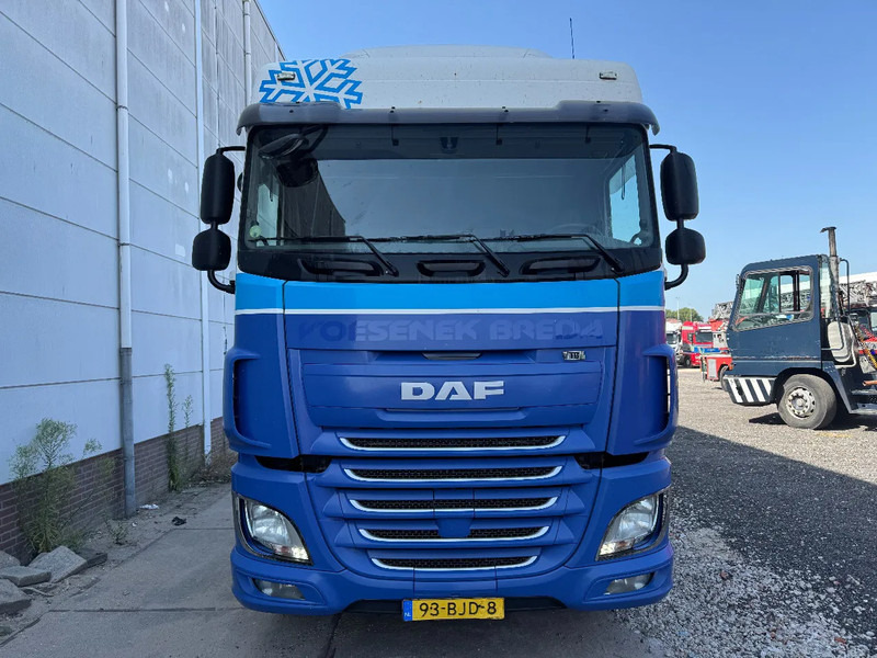 DAF XF 440 4X2 EURO 6 STANDARD TÜV TILL 04-2026 - Sattelzugmaschine: das Bild 2 DAF XF 440 4X2 EURO 6 STANDARD TÜV TILL 04-2026 - Sattelzugmaschine: das Bild 2