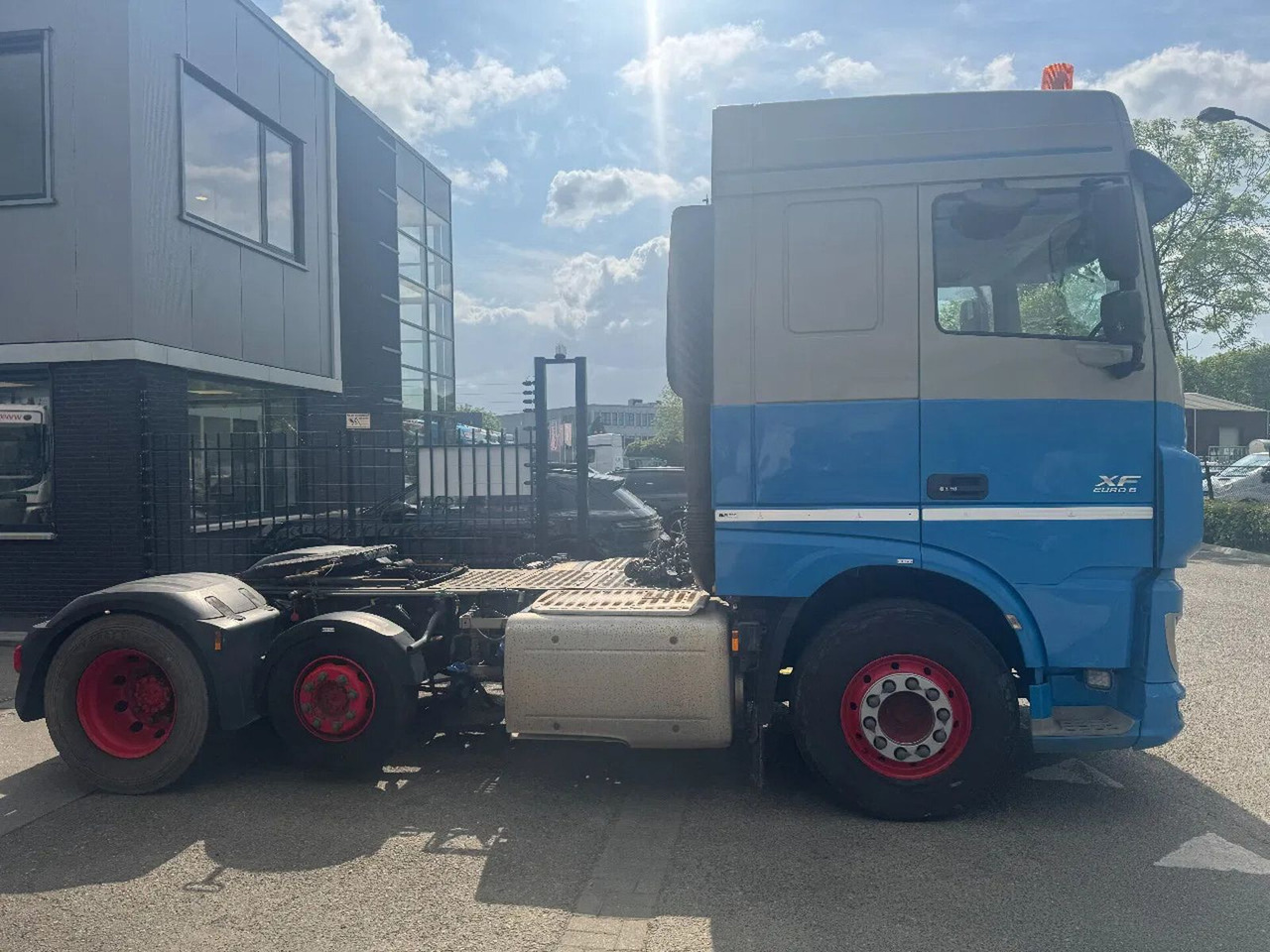 DAF XF 440 6X2 EURO 6 TÜV 09-2025 - Sattelzugmaschine: das Bild 4 DAF XF 440 6X2 EURO 6 TÜV 09-2025 - Sattelzugmaschine: das Bild 4