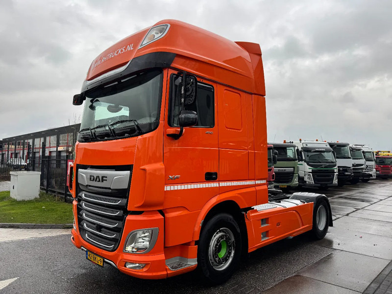 DAF XF 450 4X2 - EURO 6 + FULL SPOILER + NL TRUCK - Sattelzugmaschine: das Bild 3 DAF XF 450 4X2 - EURO 6 + FULL SPOILER + NL TRUCK - Sattelzugmaschine: das Bild 3