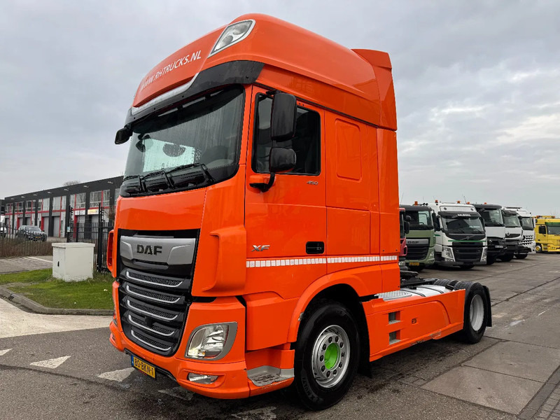 DAF XF 450 4X2 - EURO 6 + FULL SPOILER - Sattelzugmaschine: das Bild 3 DAF XF 450 4X2 - EURO 6 + FULL SPOILER - Sattelzugmaschine: das Bild 3