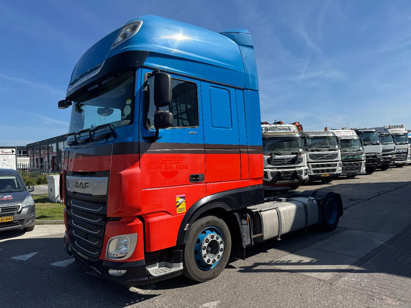 DAF XF 450 4X2 EURO 6 MEGA - Sattelzugmaschine: das Bild 1 DAF XF 450 4X2 EURO 6 MEGA - Sattelzugmaschine: das Bild 1