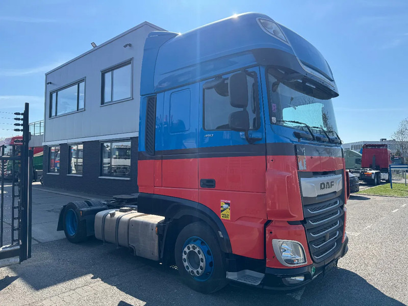 DAF XF 450 4X2 EURO 6 MEGA - Sattelzugmaschine: das Bild 3 DAF XF 450 4X2 EURO 6 MEGA - Sattelzugmaschine: das Bild 3