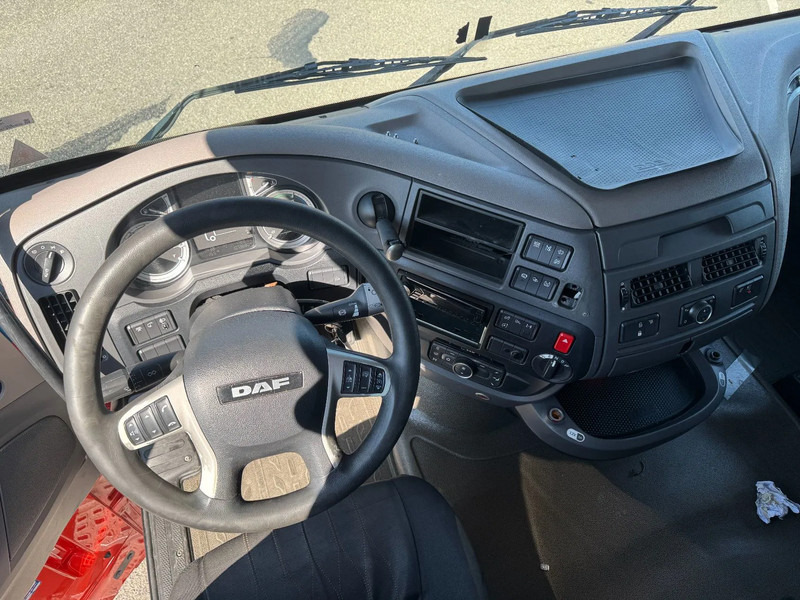 Sattelzugmaschine DAF XF 450 4X2 EURO 6 MEGA: das Bild 8