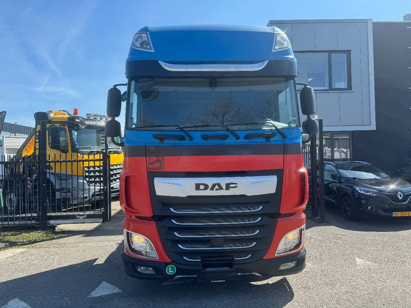 DAF XF 450 4X2 EURO 6 - Sattelzugmaschine: das Bild 2 DAF XF 450 4X2 EURO 6 - Sattelzugmaschine: das Bild 2