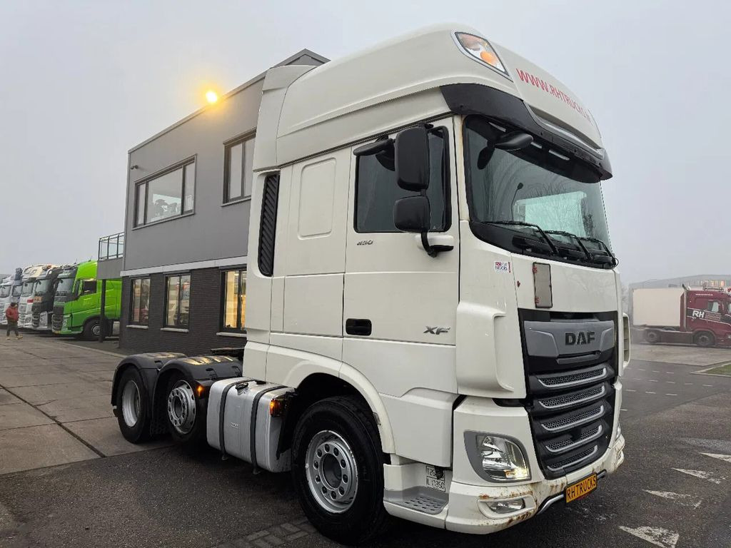 DAF XF 450 6X2 - EURO 6 + LIFT/STEERING AXLE - Sattelzugmaschine: das Bild 3 DAF XF 450 6X2 - EURO 6 + LIFT/STEERING AXLE - Sattelzugmaschine: das Bild 3