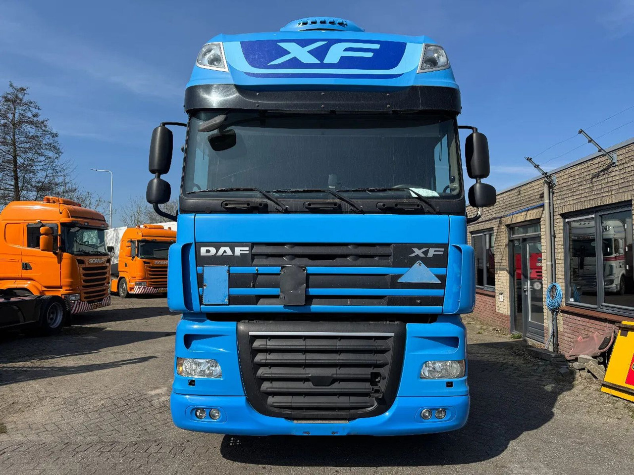 DAF XF 460 4X2 - EURO 5 - Sattelzugmaschine: das Bild 2 DAF XF 460 4X2 - EURO 5 - Sattelzugmaschine: das Bild 2