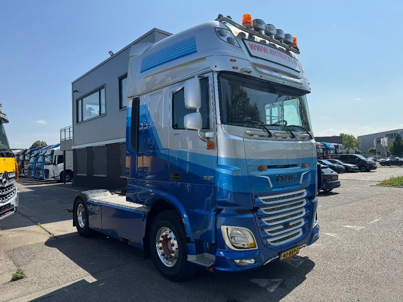 DAF XF 480 4X2 EURO 6 SKIRTS STANDKLIMA HYDRAULIC - Sattelzugmaschine: das Bild 3 DAF XF 480 4X2 EURO 6 SKIRTS STANDKLIMA HYDRAULIC - Sattelzugmaschine: das Bild 3