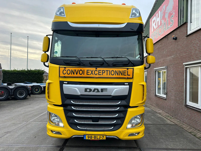 DAF XF 530 8X4 140 TON 384000 KM - Sattelzugmaschine: das Bild 3 DAF XF 530 8X4 140 TON 384000 KM - Sattelzugmaschine: das Bild 3