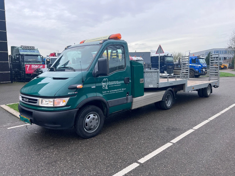 Iveco Daily 40 C17 + VELDHUIZEN 2019 YEAR! - Sattelzugmaschine: das Bild 1 Iveco Daily 40 C17 + VELDHUIZEN 2019 YEAR! - Sattelzugmaschine: das Bild 1