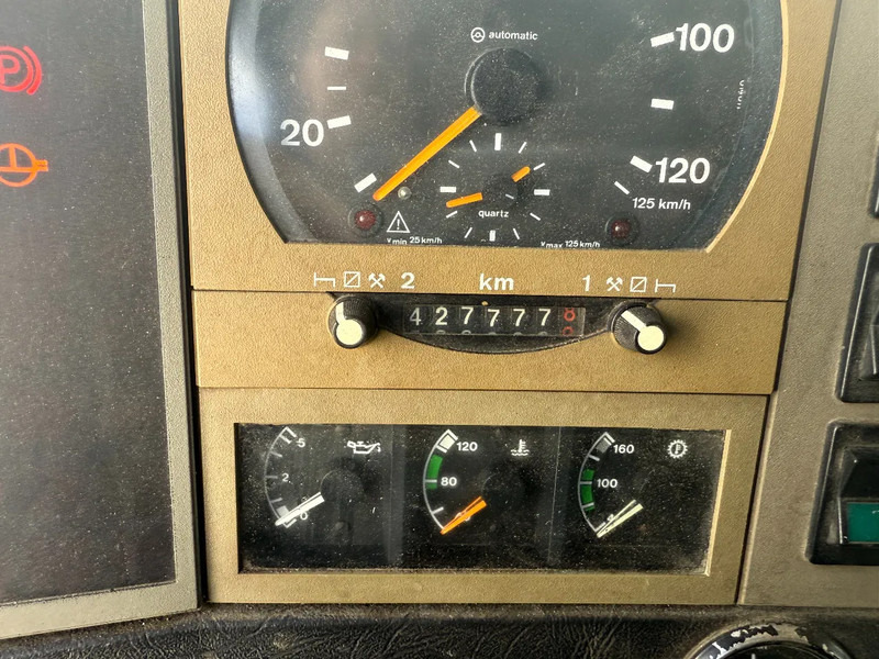 Sattelzugmaschine MAN 33.463 33-463 8x4 met 62 effer kraan 6x uitschuifbaar: das Bild 19