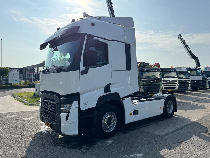 Renault T440 - 13-LITER ENGINE! - EURO 6 SKIRTS SPOILER AIRCO - Sattelzugmaschine: das Bild 1 Renault T440 - 13-LITER ENGINE! - EURO 6 SKIRTS SPOILER AIRCO - Sattelzugmaschine: das Bild 1