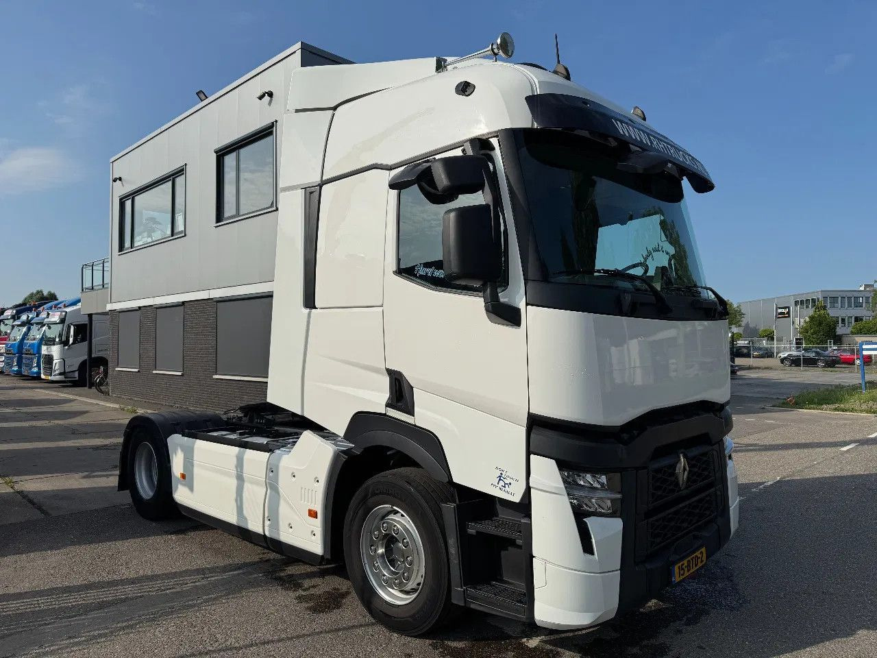 Renault T440 - 13-LITER ENGINE! - EURO 6 SKIRTS SPOILER - Sattelzugmaschine: das Bild 4 Renault T440 - 13-LITER ENGINE! - EURO 6 SKIRTS SPOILER - Sattelzugmaschine: das Bild 4