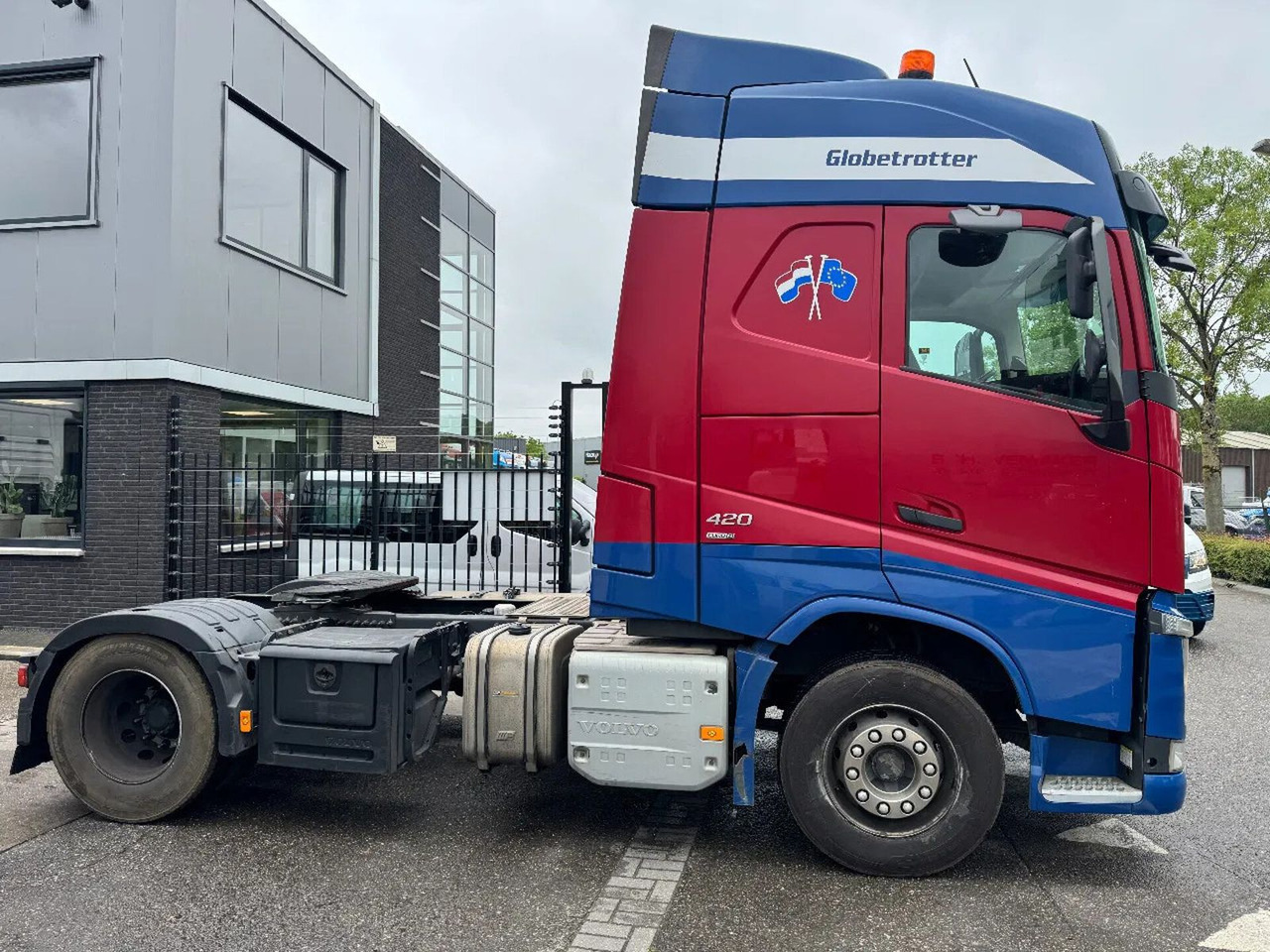 Volvo FH 420 4X2 SPOILERS STANDKLIMA EURO 6 2017 - Sattelzugmaschine: das Bild 4 Volvo FH 420 4X2 SPOILERS STANDKLIMA EURO 6 2017 - Sattelzugmaschine: das Bild 4