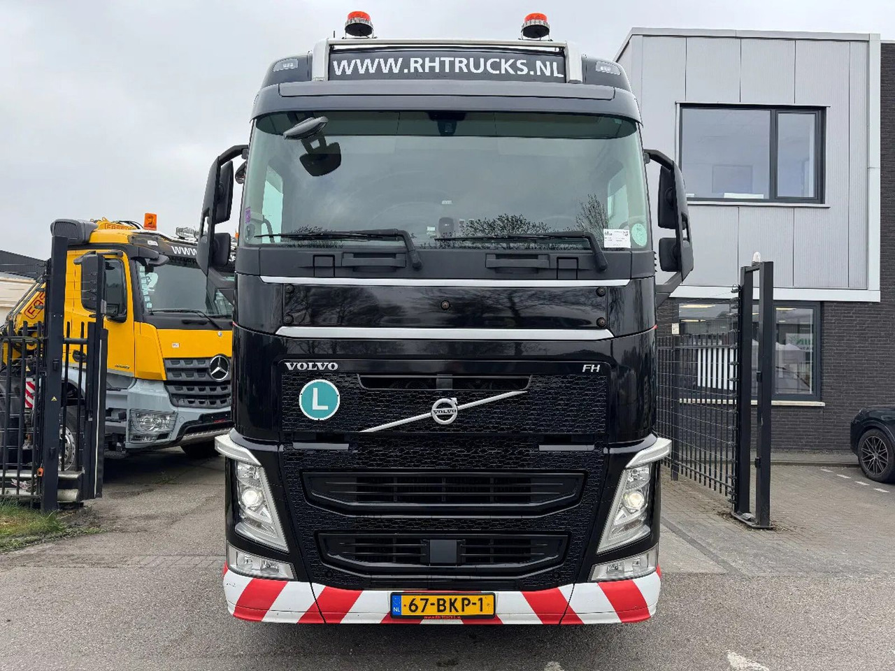 Volvo FH 460 4X2 EURO 6 PARK COOL - Sattelzugmaschine: das Bild 2 Volvo FH 460 4X2 EURO 6 PARK COOL - Sattelzugmaschine: das Bild 2
