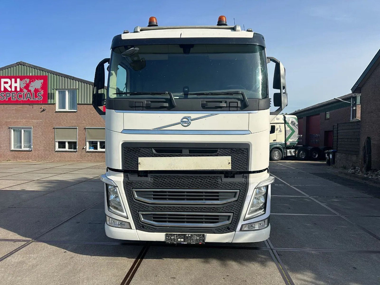 Volvo FH 460 6X2 - EURO 6 + LIFTING AXLE - Sattelzugmaschine: das Bild 2 Volvo FH 460 6X2 - EURO 6 + LIFTING AXLE - Sattelzugmaschine: das Bild 2