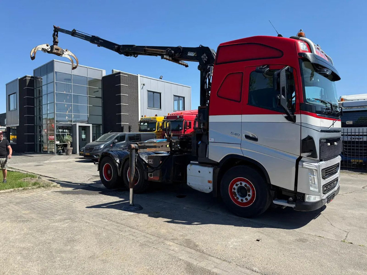 Volvo FH 540 6X4 - EURO 6 + PALFINGER EPSILON S260Z96 - Sattelzugmaschine: das Bild 4 Volvo FH 540 6X4 - EURO 6 + PALFINGER EPSILON S260Z96 - Sattelzugmaschine: das Bild 4