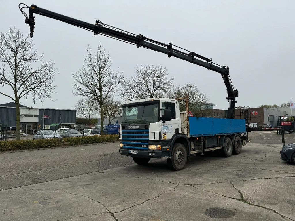Scania P124-360 6X4 EURO 2 HIAB 200 C-5 ALL 2000 - Pritsche LKW, Autokran: das Bild 1 Scania P124-360 6X4 EURO 2 HIAB 200 C-5 ALL 2000 - Pritsche LKW, Autokran: das Bild 1