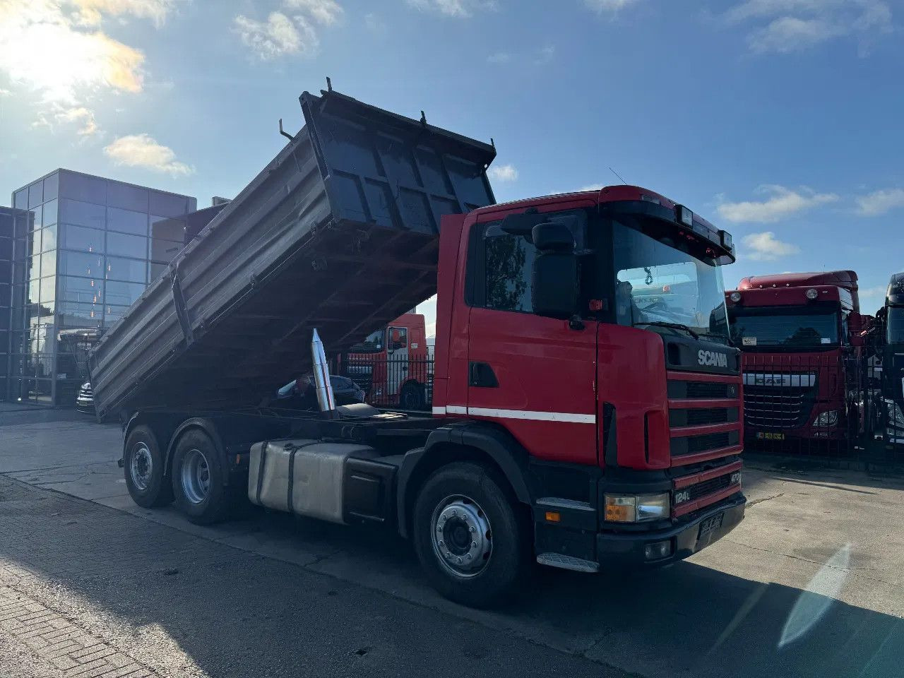 Scania R124-470 6X2 KIPPER EURO 3 - Kipper: das Bild 2 Scania R124-470 6X2 KIPPER EURO 3 - Kipper: das Bild 2
