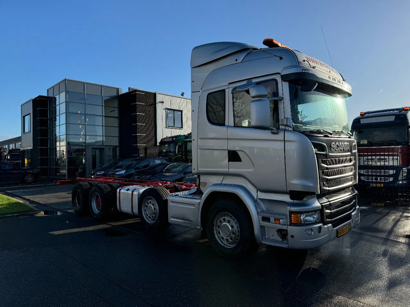 Scania R730 V8 8X4 EURO 6 BIG AXLES - Fahrgestell LKW: das Bild 2 Scania R730 V8 8X4 EURO 6 BIG AXLES - Fahrgestell LKW: das Bild 2