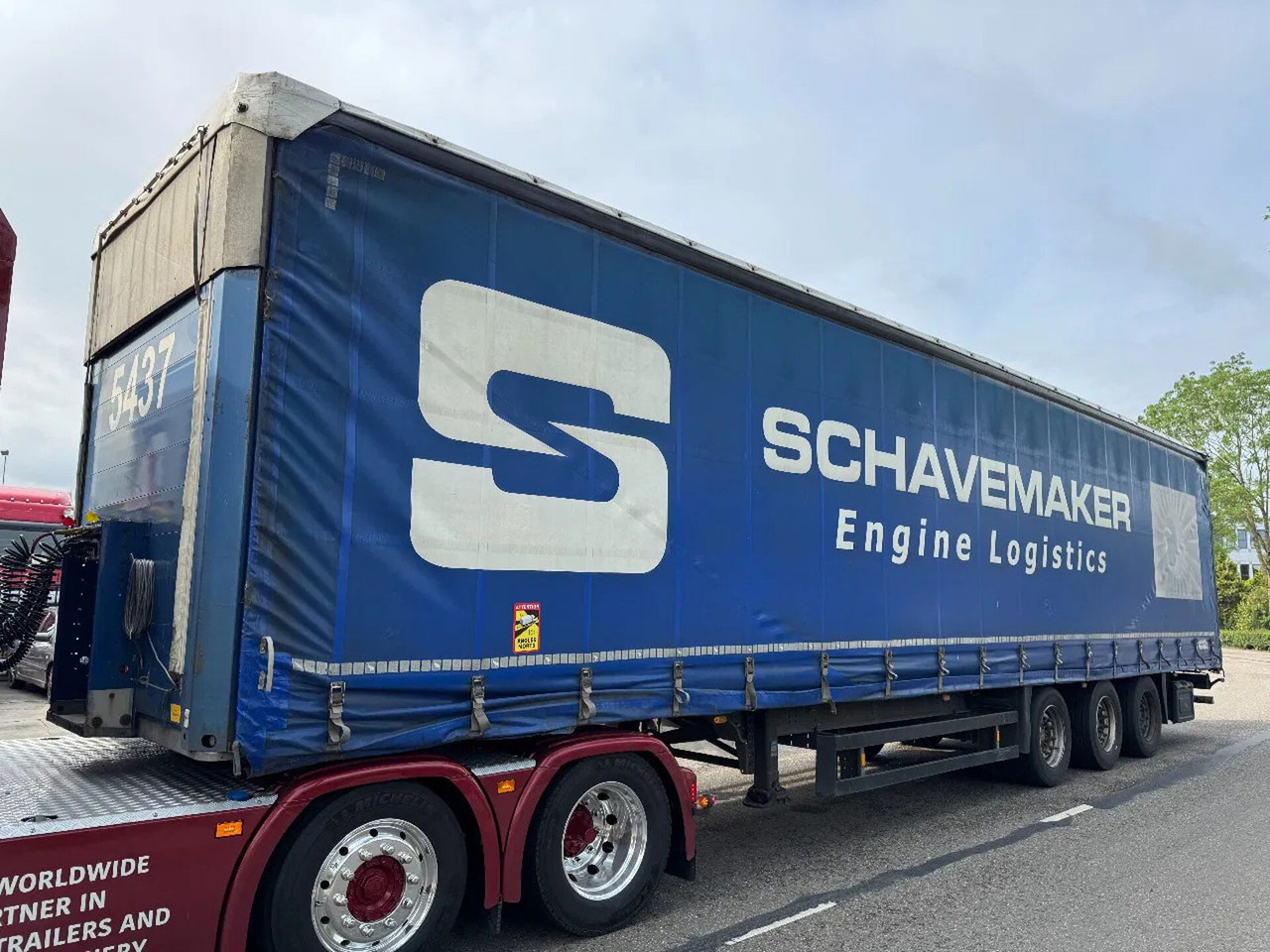 Planenauflieger Schmitz Cargobull SCS 24/L - 3 AXLE SAF MEGA: das Bild 1