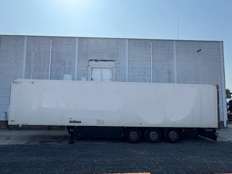 Schmitz Cargobull SKO 24 + THERMO KING SPECTRUM + 3X SAF AXLE - Kühlkoffer Auflieger: das Bild 2 Schmitz Cargobull SKO 24 + THERMO KING SPECTRUM + 3X SAF AXLE - Kühlkoffer Auflieger: das Bild 2