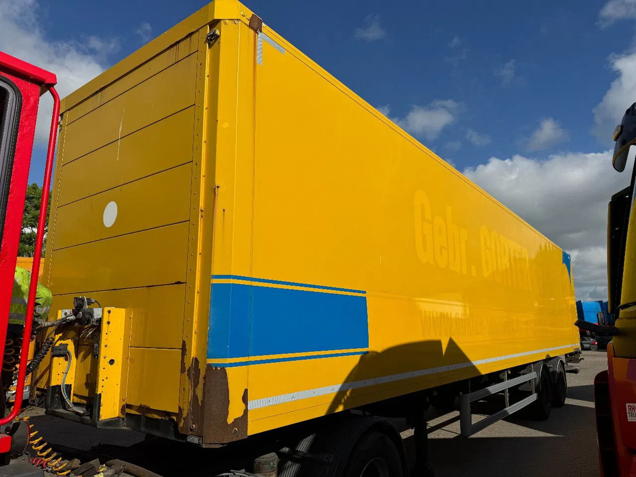System Trailer TFSH 18 TRPLY - 2 AXLE SAF + STEE - Koffer Auflieger: das Bild 5 System Trailer TFSH 18 TRPLY - 2 AXLE SAF + STEE - Koffer Auflieger: das Bild 5