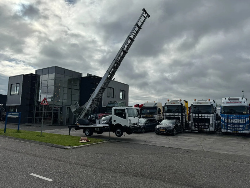 Nissan Cabstar 35.13 EURO 6 + LIFT 25 METER + REMOTE CONTROL - Transporter: das Bild 1 Nissan Cabstar 35.13 EURO 6 + LIFT 25 METER + REMOTE CONTROL - Transporter: das Bild 1