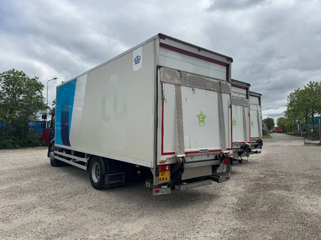 Volvo FL 250 4X2 EURO 6 CARGO LOCK + DHOLLANDIA LIFT T - Koffer LKW: das Bild 2 Volvo FL 250 4X2 EURO 6 CARGO LOCK + DHOLLANDIA LIFT T - Koffer LKW: das Bild 2